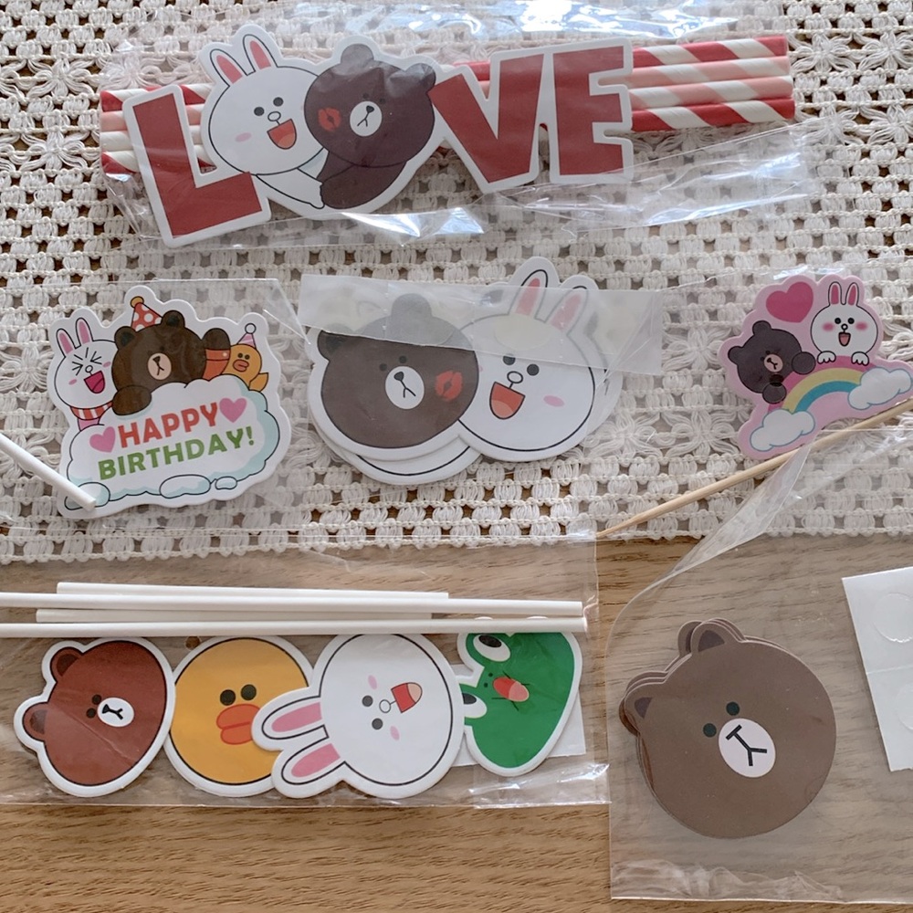 Line🐻🐰Cake/Dessert Decorating sticks!